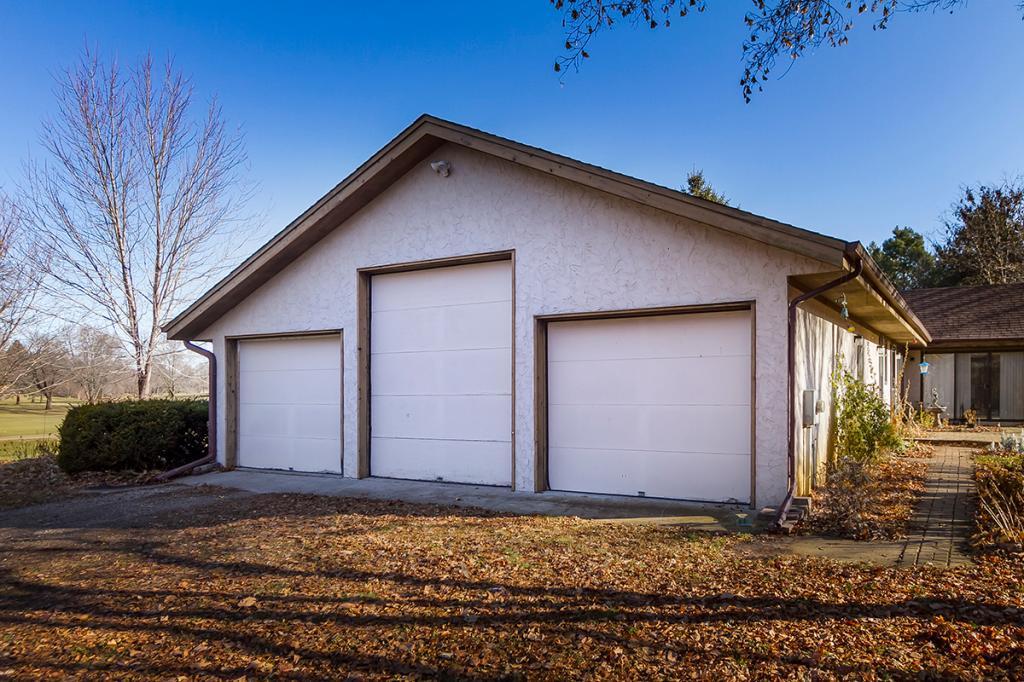 8975 Island View Road Waconia, MN 55387 - Photo 3 of 30 Gallery Image 3