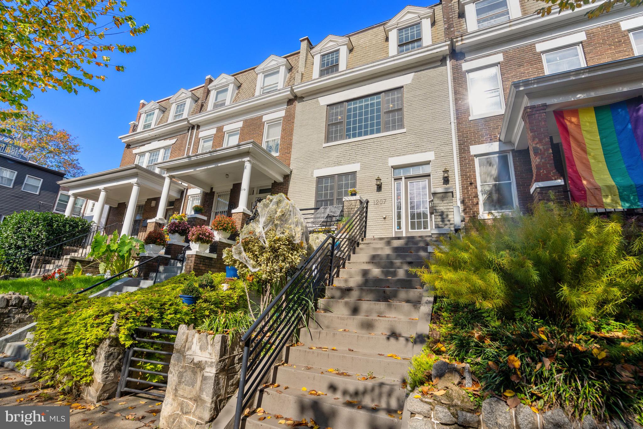 1207 Columbia Road Northwest, Unit 3 Washington, DC 20009 - Photo 1 of 40 WASHINGTON, DC