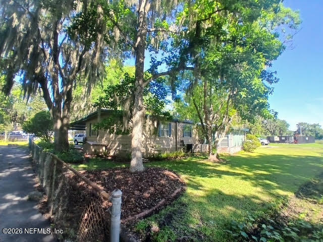 114 North Geraldo Road East Palatka, FL 32131 - Photo 12 of 45 unnamed (10)