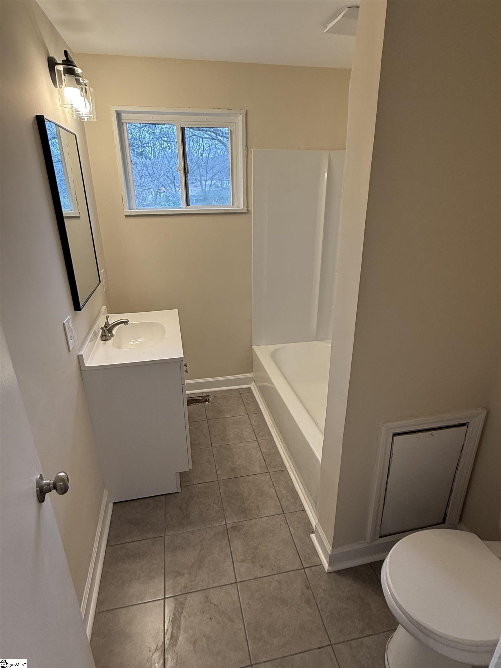 306 Hermitage Road Greenville, SC 29615 - Photo 3 of 14