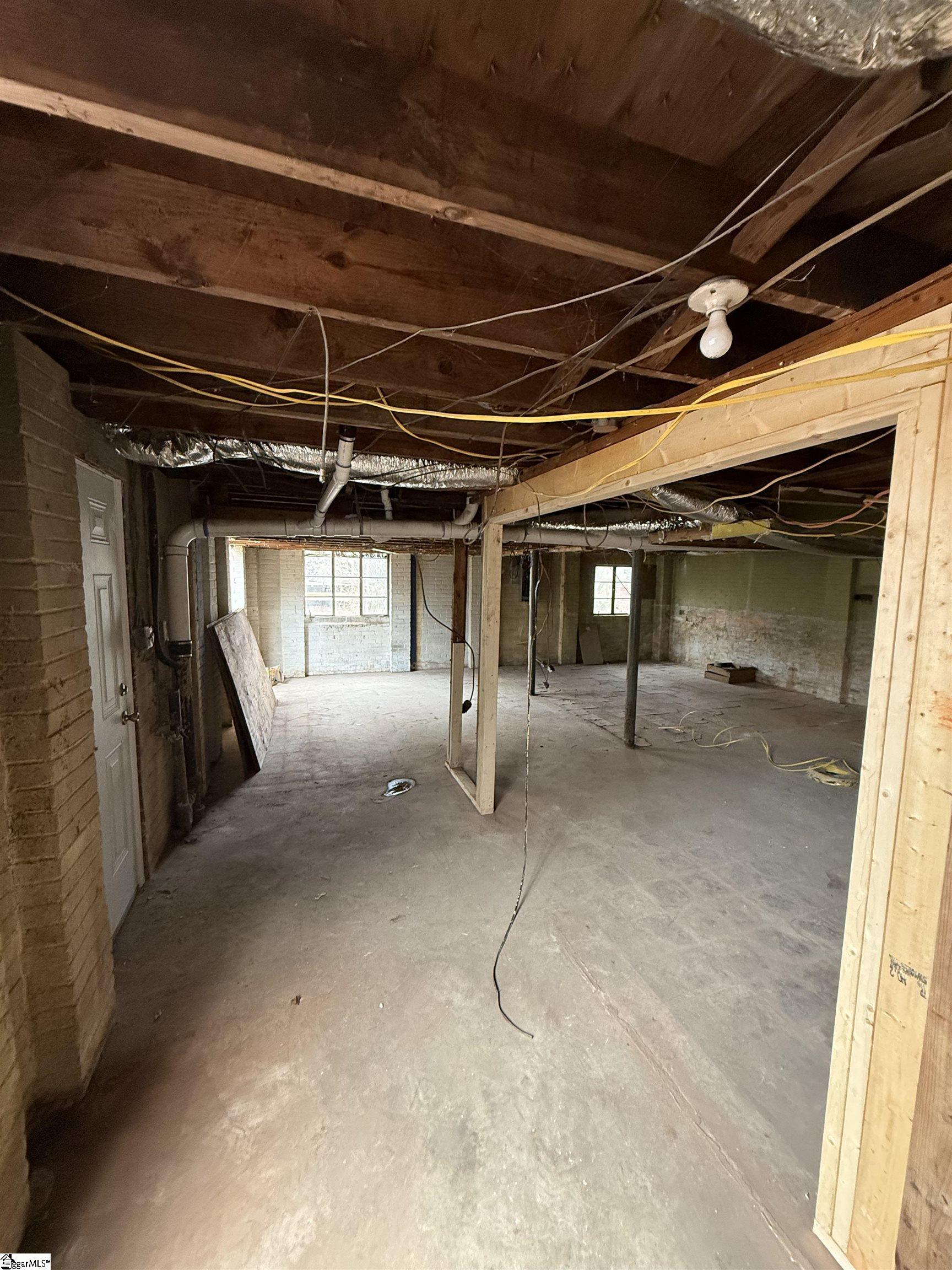 306 Hermitage Road Greenville, SC 29615 - Photo 8 of 14