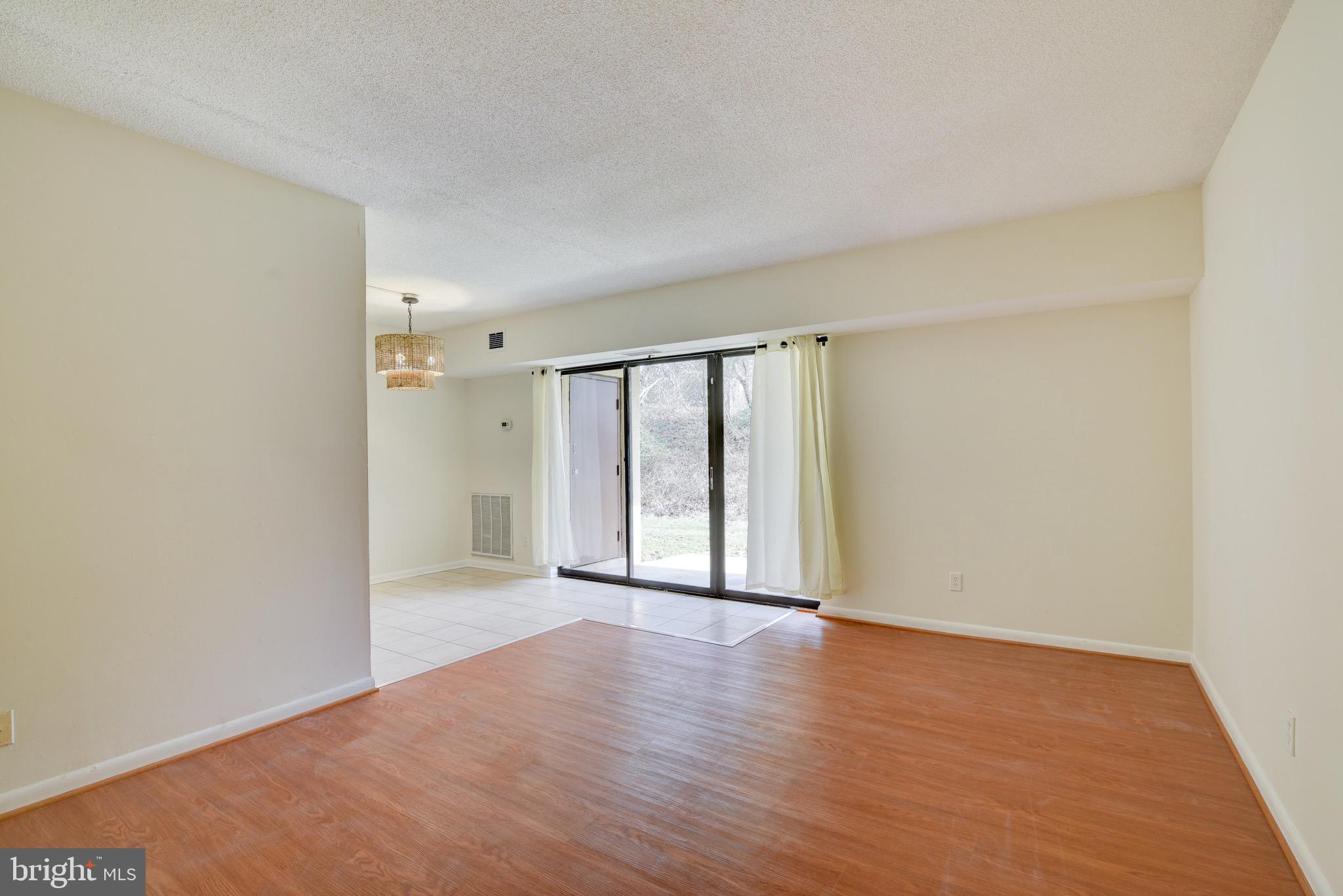 2241 Castle Rock Square, Unit 2B Reston, VA 20191 - Photo 4 of 13 Gallery Image 4