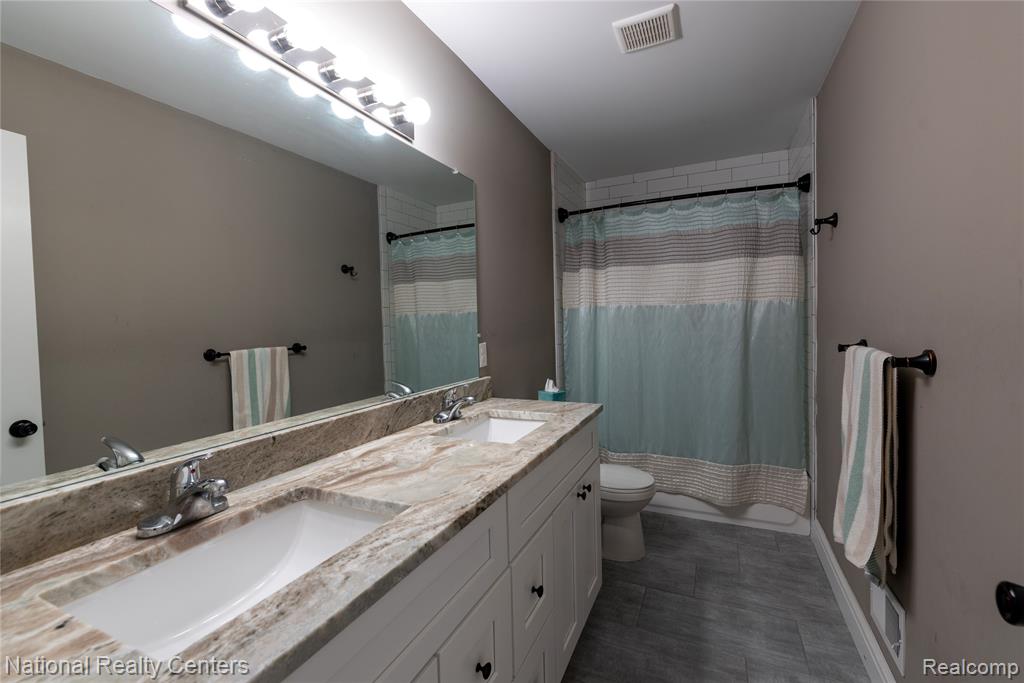 70376 Hillside Court Romeo, MI 48065 - Photo 24 of 43