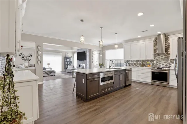 $750,000 | 1 Barbour Court, Old Bridge, NJ 08857