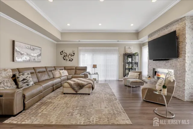 $750,000 | 1 Barbour Court, Old Bridge, NJ 08857