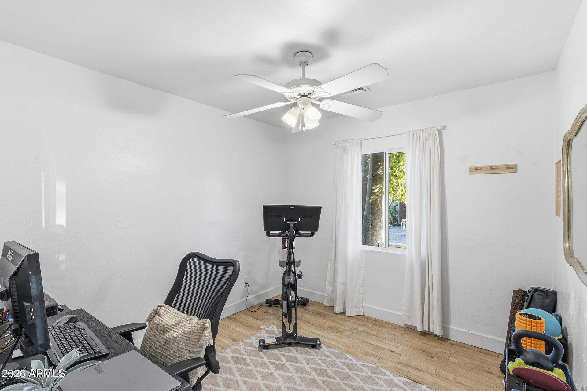 6804 North 11th Street Phoenix, AZ 85014 - Photo 15 of 32 Second Bedroom