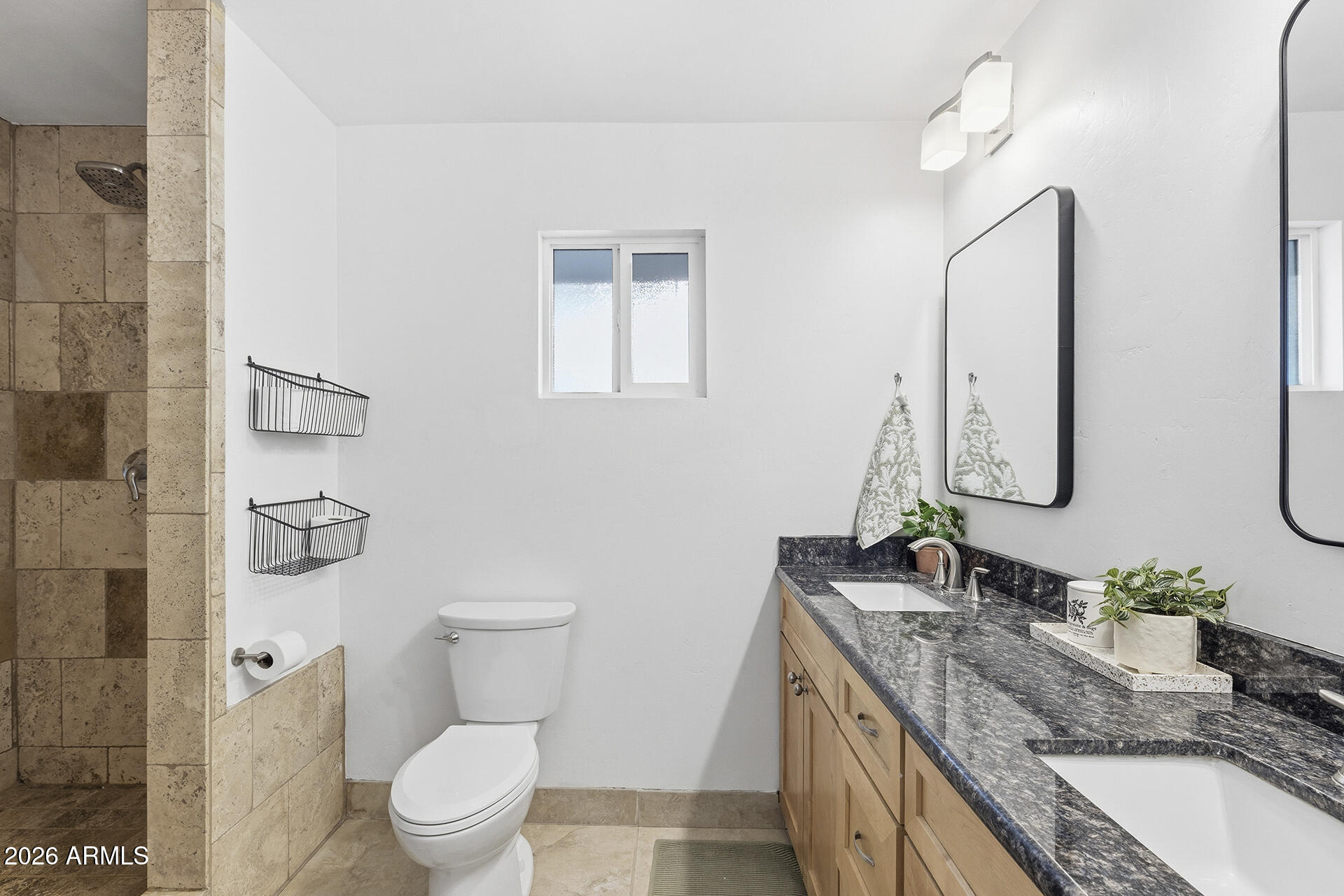 6804 North 11th Street Phoenix, AZ 85014 - Photo 21 of 32 Primary Bathroom