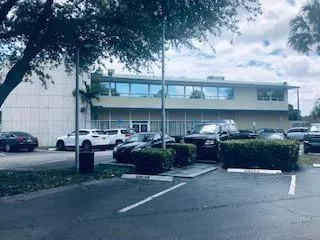 $12,500 | 140 South Federal Highway, Dania Beach, FL 33004