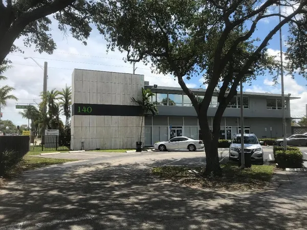 $12,500 | 140 South Federal Highway, Dania Beach, FL 33004