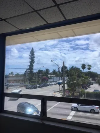 $12,500 | 140 South Federal Highway, Dania Beach, FL 33004