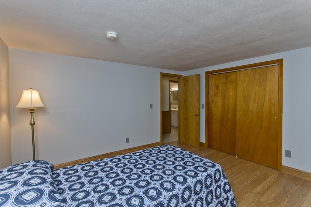 22 Holy Cross Street Springfield, MA 01104 - Photo 12 of 21 Gallery Image 12