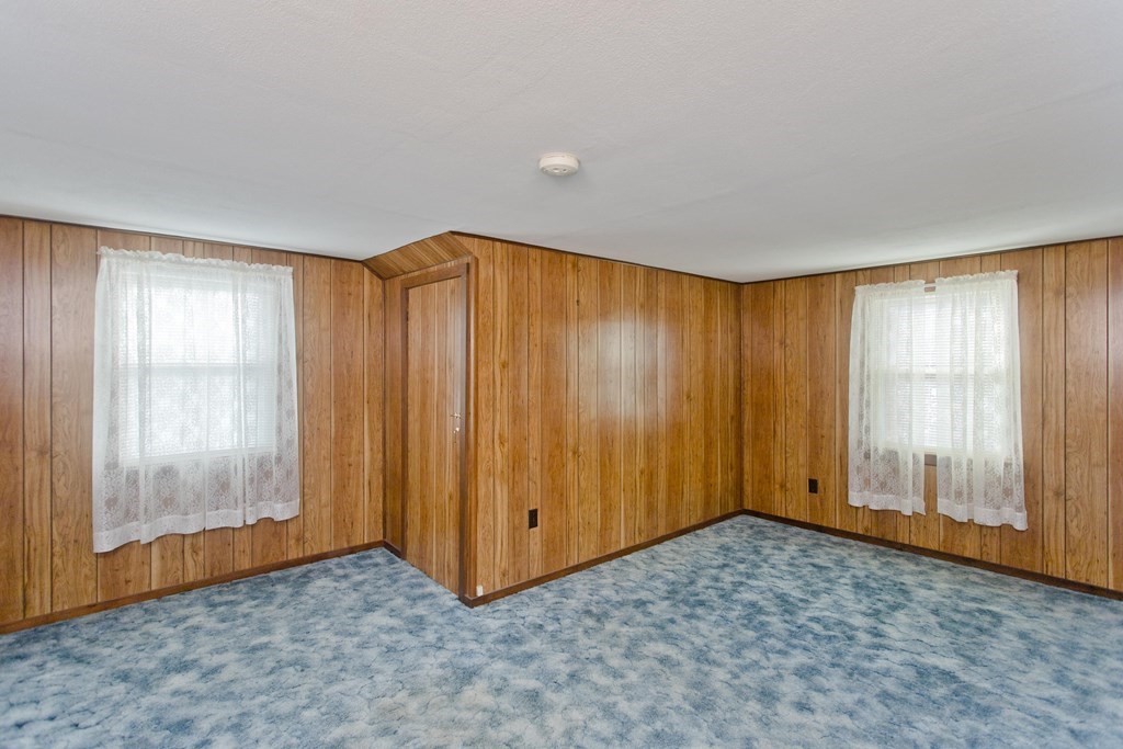 22 Holy Cross Street Springfield, MA 01104 - Photo 19 of 21 Gallery Image 19