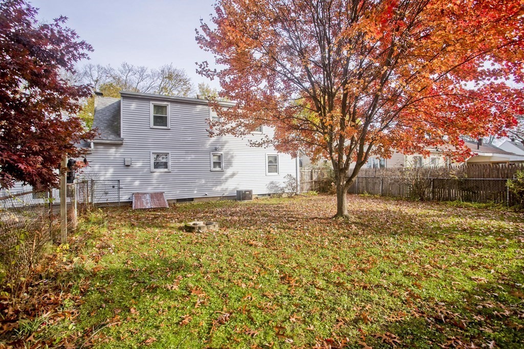 22 Holy Cross Street Springfield, MA 01104 - Photo 2 of 21 Gallery Image 2
