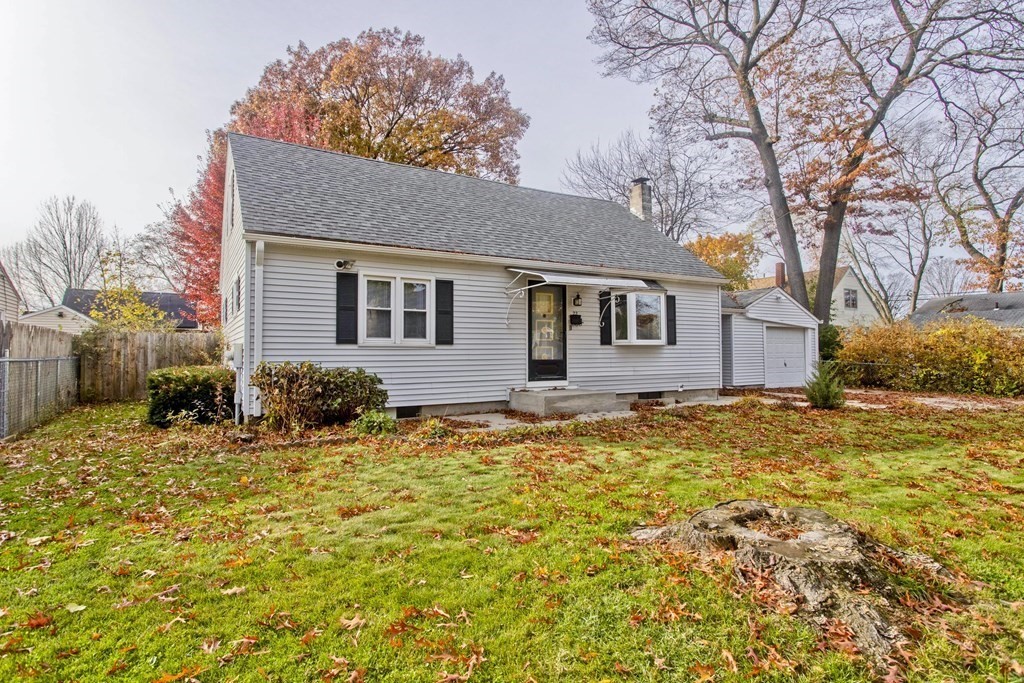 22 Holy Cross Street Springfield, MA 01104 - Photo 7 of 21 Gallery Image 7