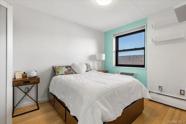 $3,400 | 1085 Warburton Avenue, Unit 304, Yonkers, NY 10701