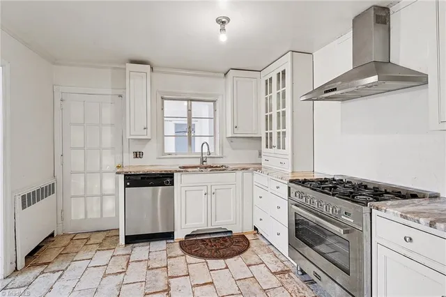 $599,900 | 1802 West Market Street, Greensboro, NC 27403