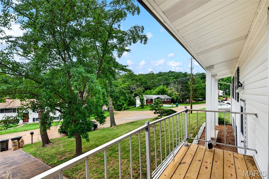 6 Frontier Trail Fenton, MO 63026 - Photo 2 of 55