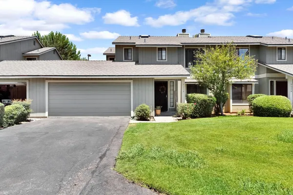 $290,000 | 4860 North Woodrow Avenue, Unit 123, Fresno, CA 93726