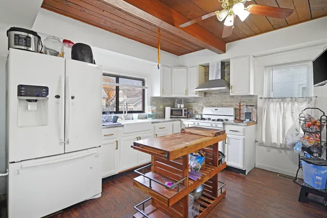 $219,000 | 6606 21st Avenue, Kenosha, WI 53143