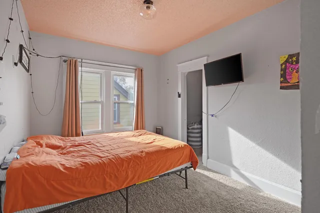 $219,000 | 6606 21st Avenue, Kenosha, WI 53143