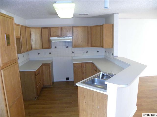 13118 Rothe House Road Charlotte, NC 28273 - Photo 5 of 9 Gallery Image 5