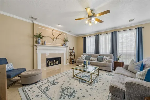 $415,000 | 806 Amber Bough Court, Houston, TX 77062