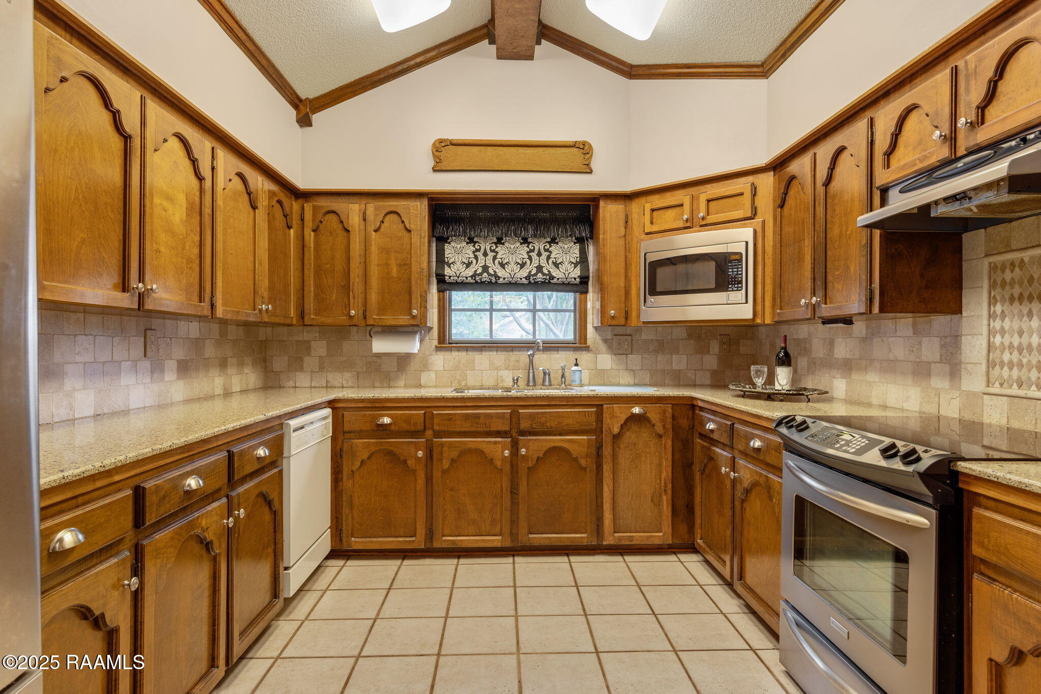 104 Georgetown Loop Scott, LA 70583 - Photo 10 of 25 Kitchen