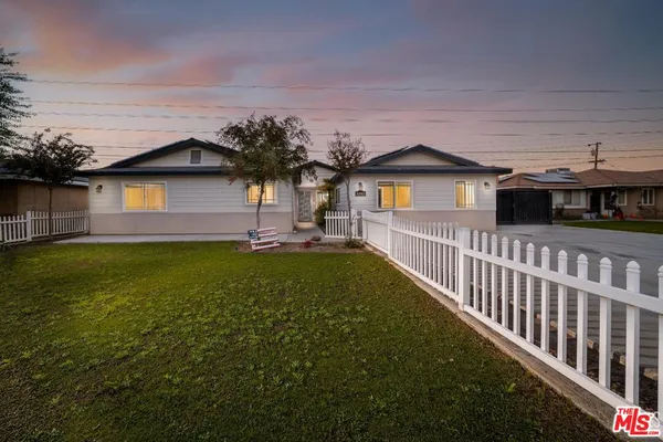 $675,000 | 10512 Dee Dee Avenue, Bakersfield, CA 93312