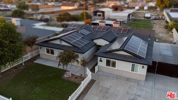 $675,000 | 10512 Dee Dee Avenue, Bakersfield, CA 93312