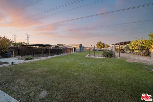 $675,000 | 10512 Dee Dee Avenue, Bakersfield, CA 93312