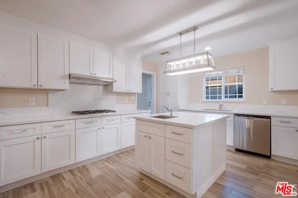 $675,000 | 10512 Dee Dee Avenue, Bakersfield, CA 93312