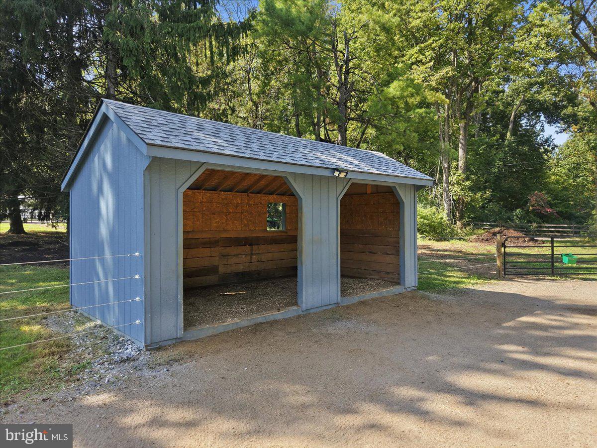 2289 Beaver Hill Road Chester Springs, PA 19425 - Photo 61 of 80 New 10 x 20 run- in shed...