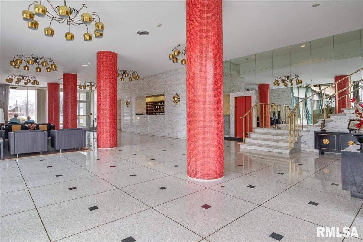 718 South 7th Street, Unit 504 Springfield, IL 62703 - Photo 5 of 42