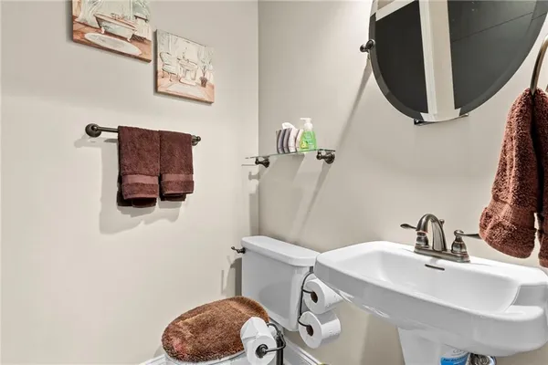 $230,000 | 5313 Northwest 83 Place, Kansas City, MO 64151