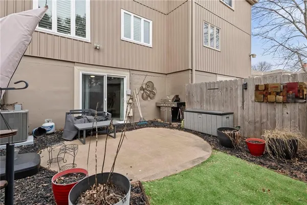 $230,000 | 5313 Northwest 83 Place, Kansas City, MO 64151