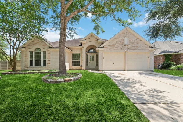 $370,000 | 8122 Dune Brook Drive, Houston, TX 77089