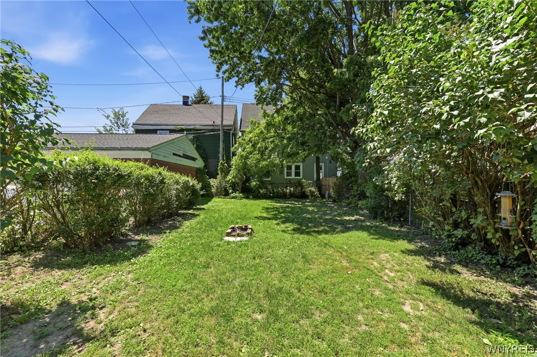 176 15th Street Buffalo, NY 14213 - Photo 31 of 36 Deep Backyard