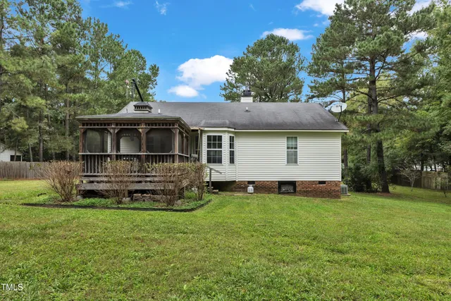 $295,000 | 308 Deep Creek Drive, Clayton, NC 27520
