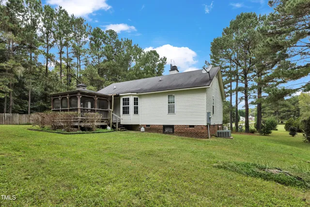 $295,000 | 308 Deep Creek Drive, Clayton, NC 27520