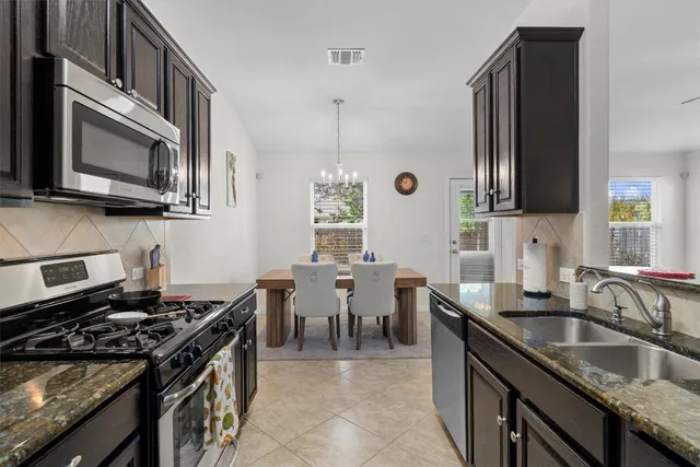 $299,900 | 128 Moulins Lane, Georgetown, TX 78626