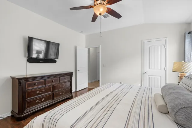 $299,900 | 128 Moulins Lane, Georgetown, TX 78626