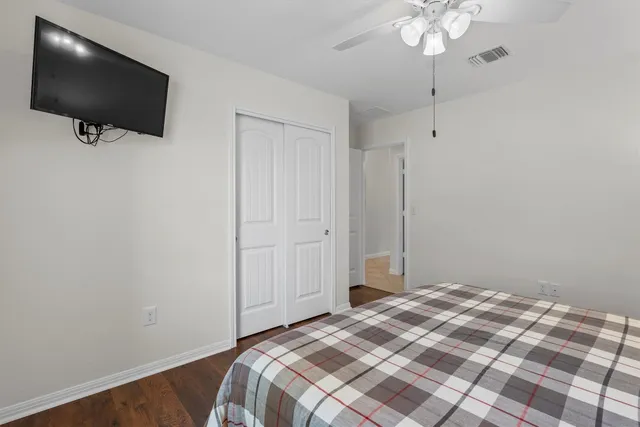 $299,900 | 128 Moulins Lane, Georgetown, TX 78626