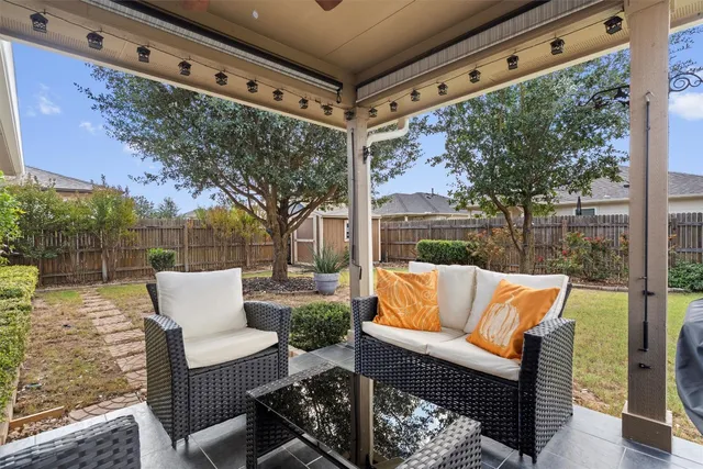 $299,900 | 128 Moulins Lane, Georgetown, TX 78626