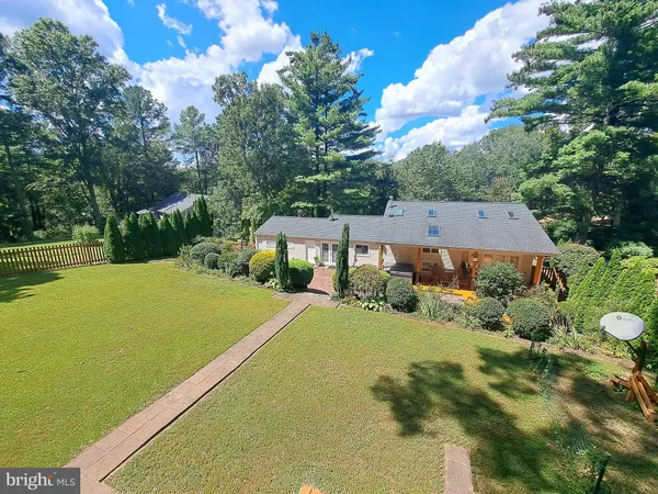 $1,095,000 | 10929 Howland Drive, Reston, VA 20191