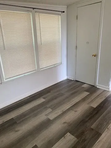 $995 | 421 South Columbia Drive, West Columbia, TX 77486