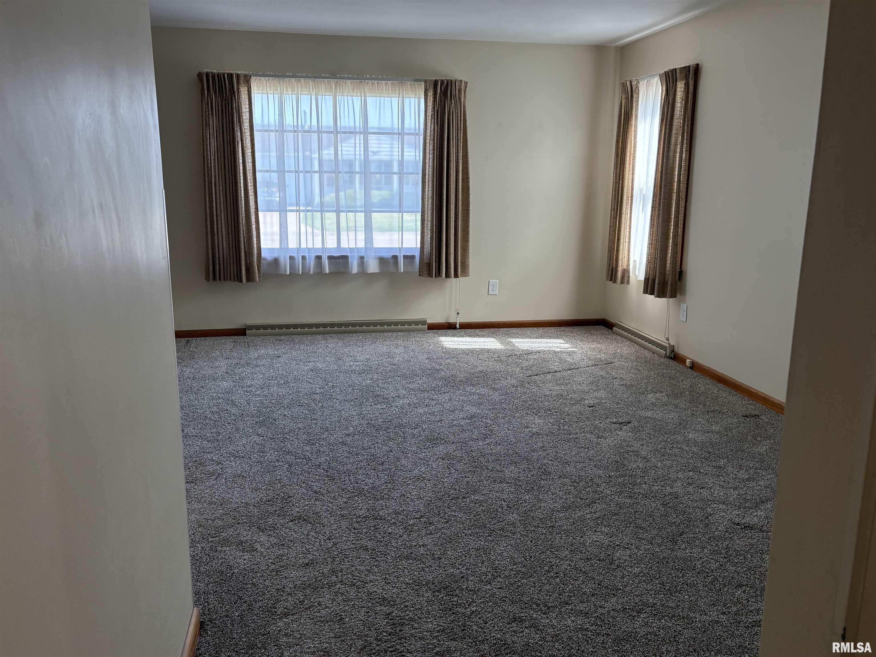 870 Park View Road Galesburg, IL 61401 - Photo 19 of 60