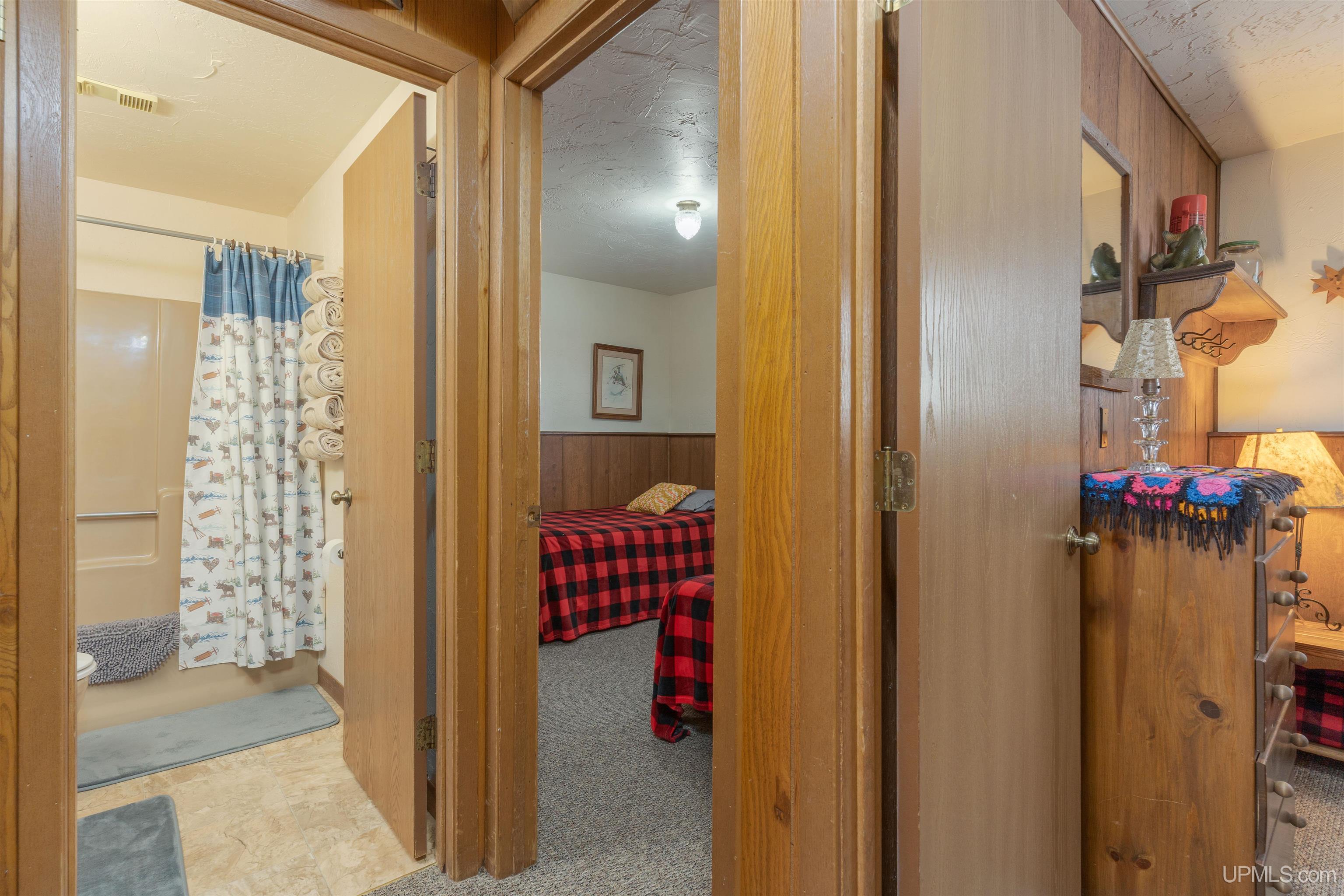 111 Little Deer Road Iron River, MI 49935 - Photo 7 of 39