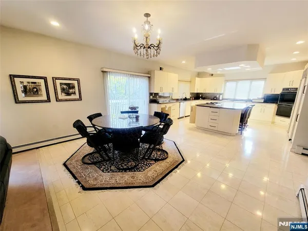$8,500 | 307 Center Street, Englewood Cliffs, NJ 07632