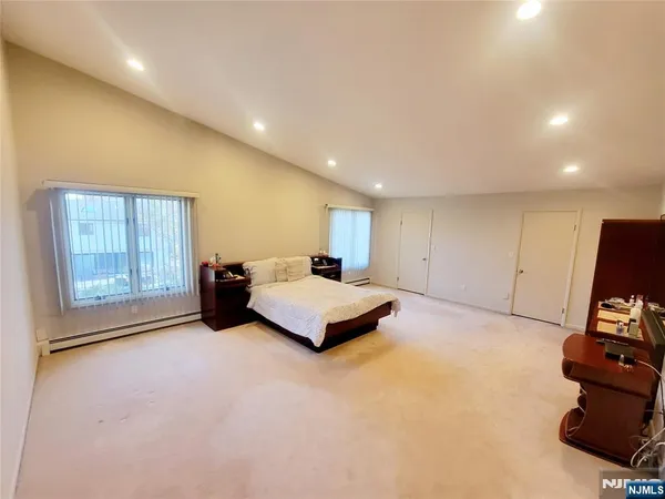 $8,500 | 307 Center Street, Englewood Cliffs, NJ 07632