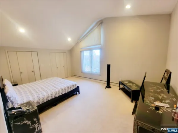 $8,500 | 307 Center Street, Englewood Cliffs, NJ 07632